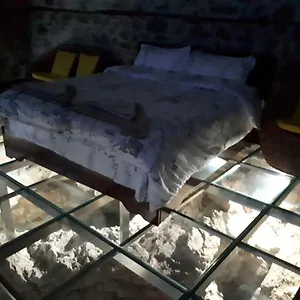 Nuci's Glass Floor , Tushemisht Albanië